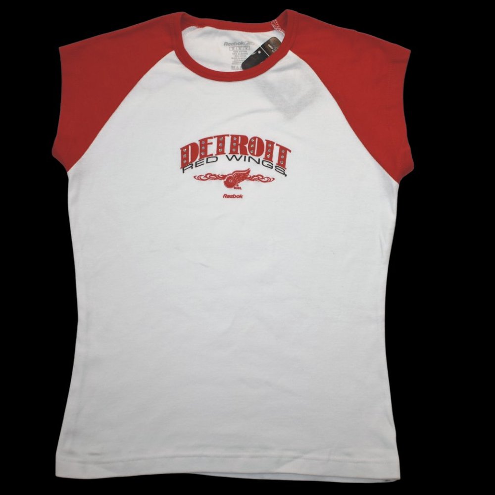 Reebok NHL Womens Detroit Red Wings Hockey Crop Sleeve White Shirt New